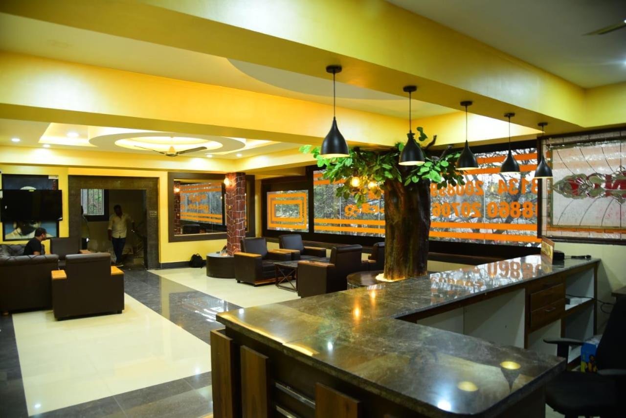 Vaishnavi Residency Tiptur Hotel Tarikere Exterior photo